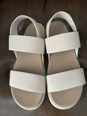 KEEN Women's Elle Backstrap Casual Platform Open Toe Wedge Sandals Sz. 9.5 Birch